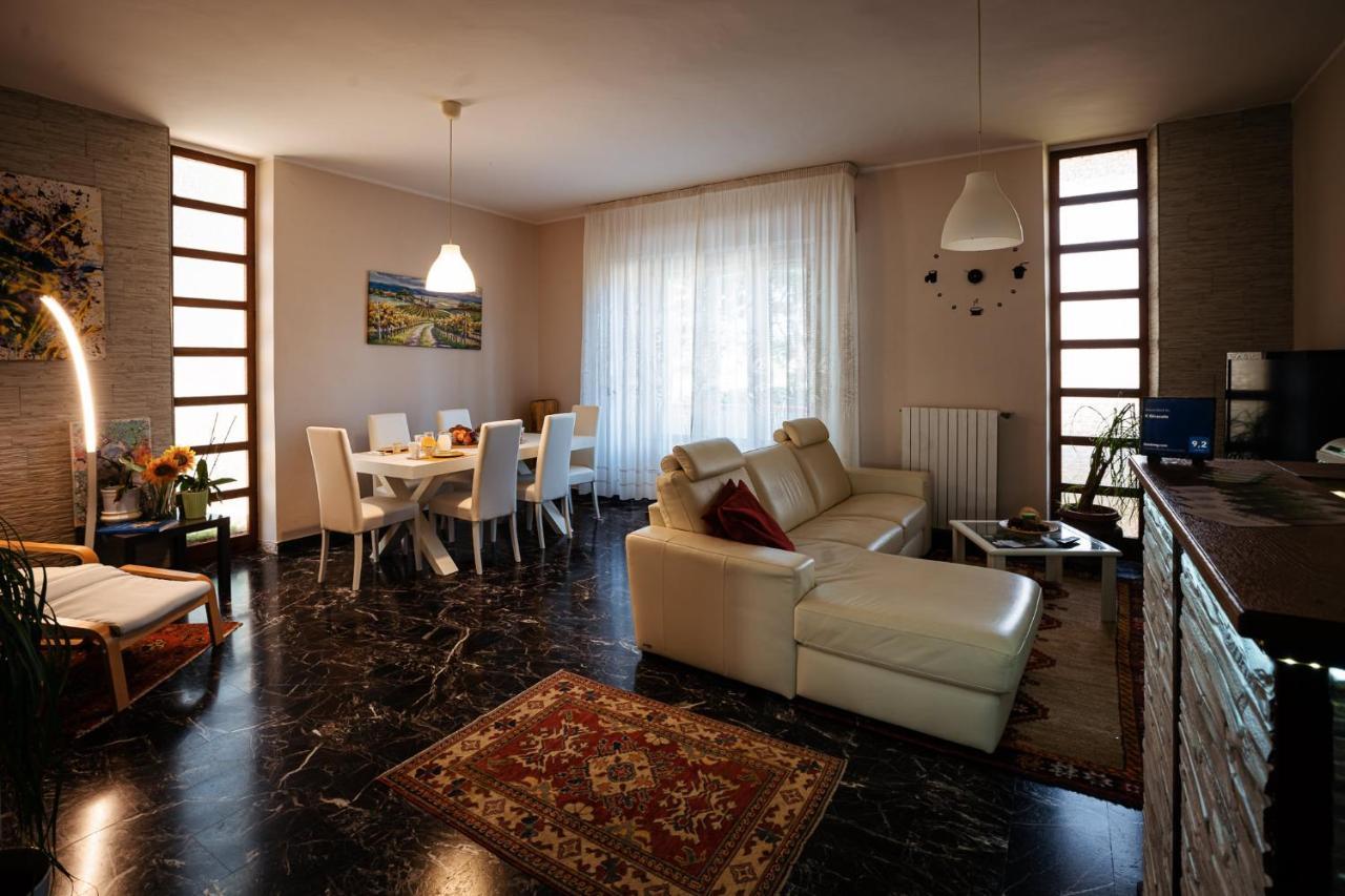Bed and Breakfast Il Girasole Basciano Екстер'єр фото