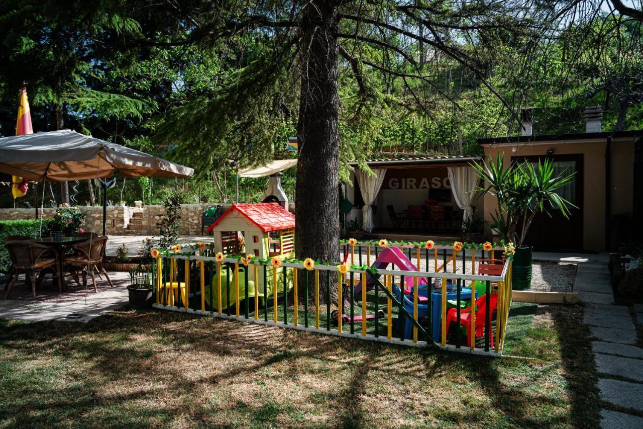 Bed and Breakfast Il Girasole Basciano Екстер'єр фото