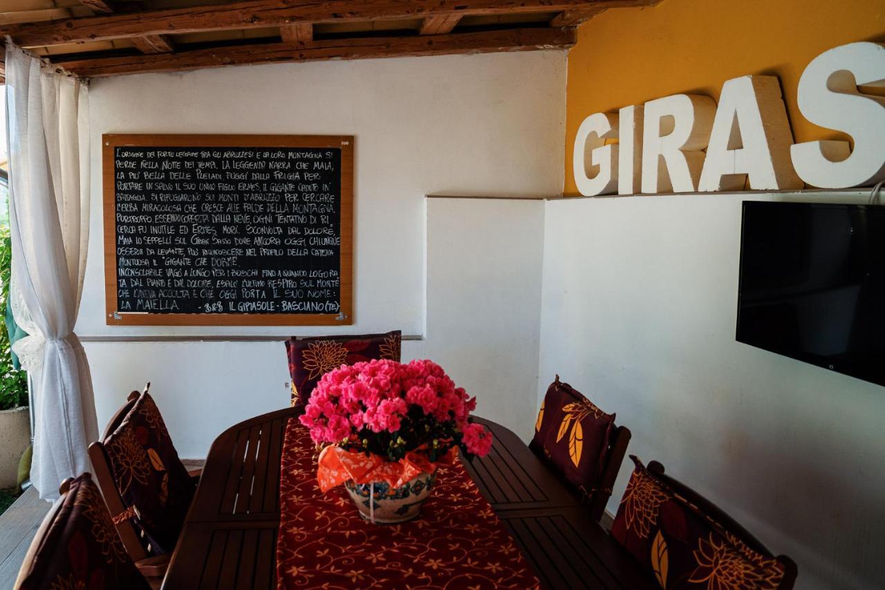 Bed and Breakfast Il Girasole Basciano Екстер'єр фото